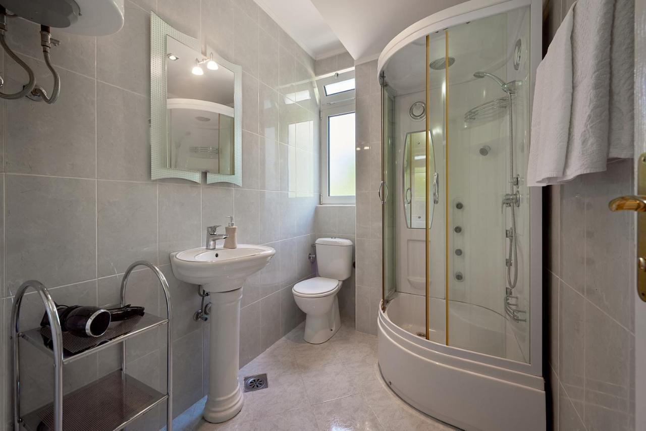 Apartmani Kuca U Maslinama Sveti Stefan Eksteriør bilde