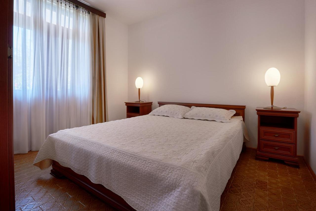 Apartmani Kuca U Maslinama Sveti Stefan Eksteriør bilde