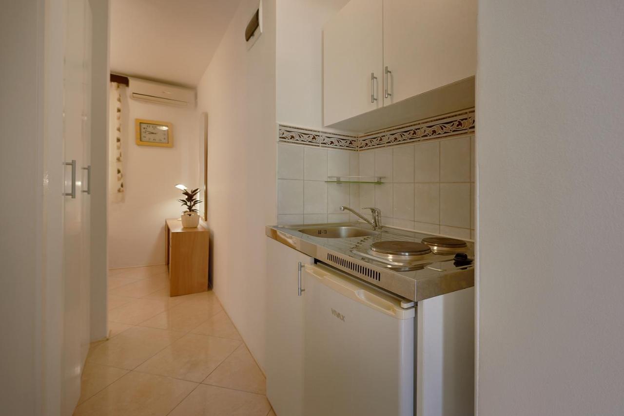 Apartmani Kuca U Maslinama Sveti Stefan Eksteriør bilde