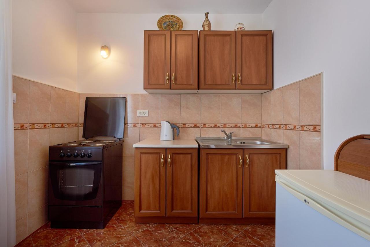 Apartmani Kuca U Maslinama Sveti Stefan Eksteriør bilde