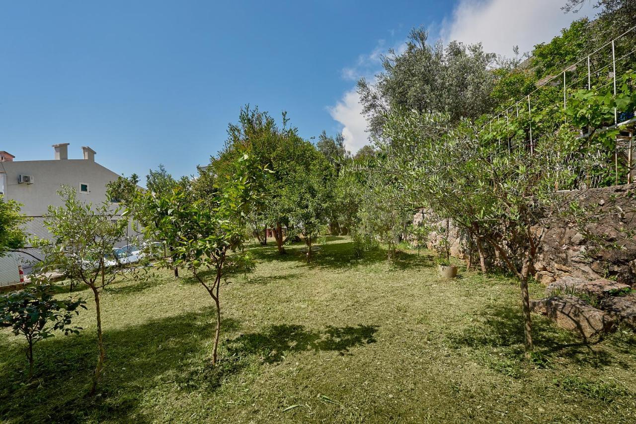 Apartmani Kuca U Maslinama Sveti Stefan Eksteriør bilde